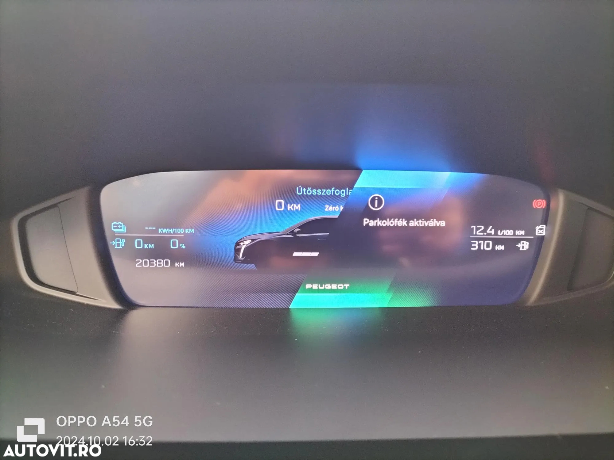 Peugeot 408 PHEV 180 Allure Pack - 12