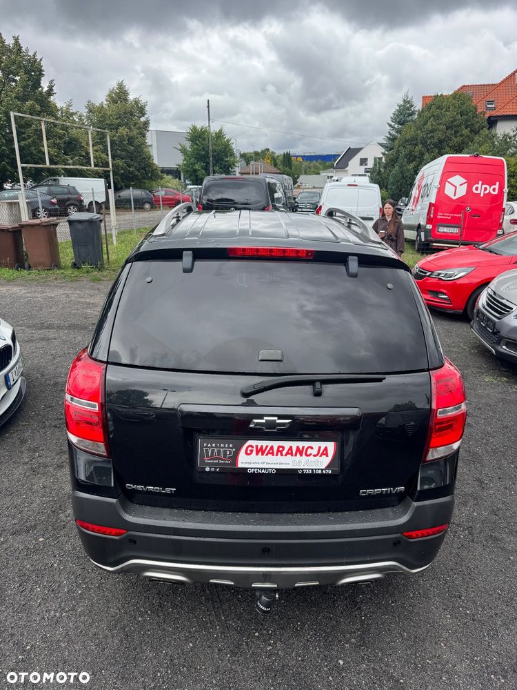 Chevrolet Captiva 2.2 D LTZ - 4