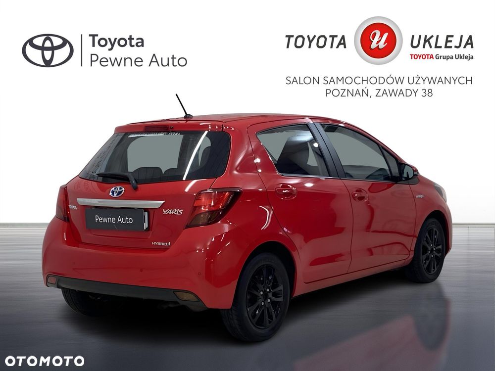 Toyota Yaris Hybrid 100 Premium - 2