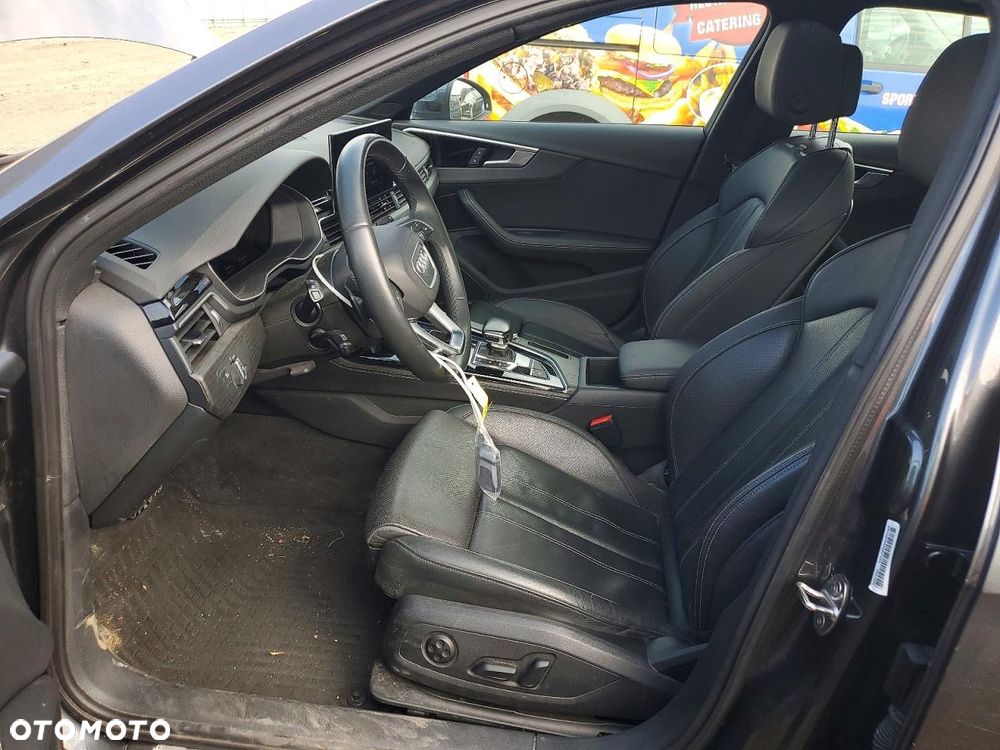 Audi A4 Limousine - 8