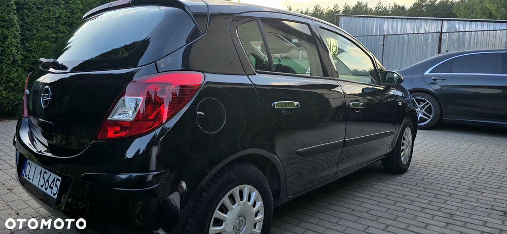 Opel Corsa 1.2 16V Graphite - 12