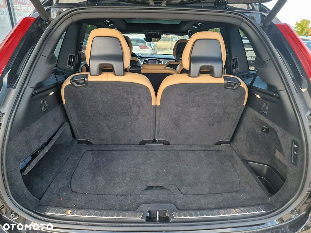 Volvo XC 90 - 29