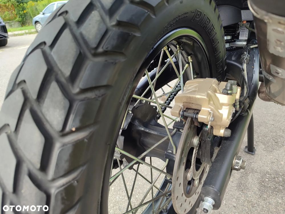 Royal Enfield Himalayan - 15