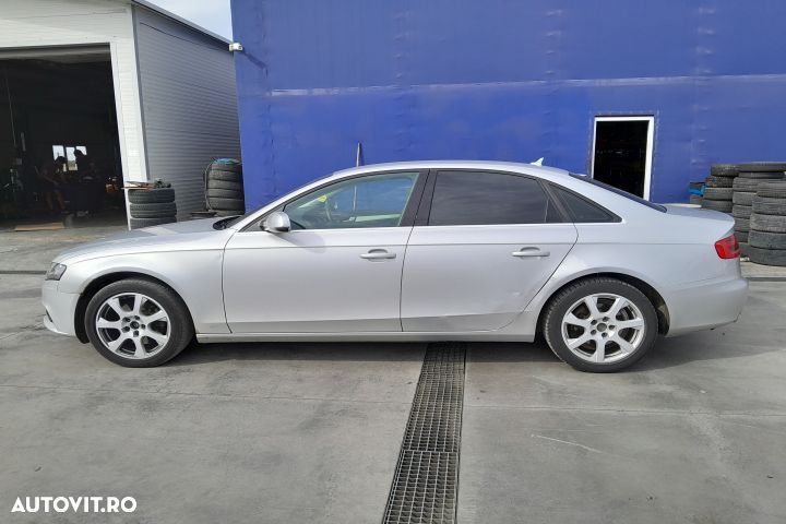 Dezmembrez Audi A4 B8/8K [2007 - 2011] Sedan 4-usi 2.0 TDI MT (170 hp - 2