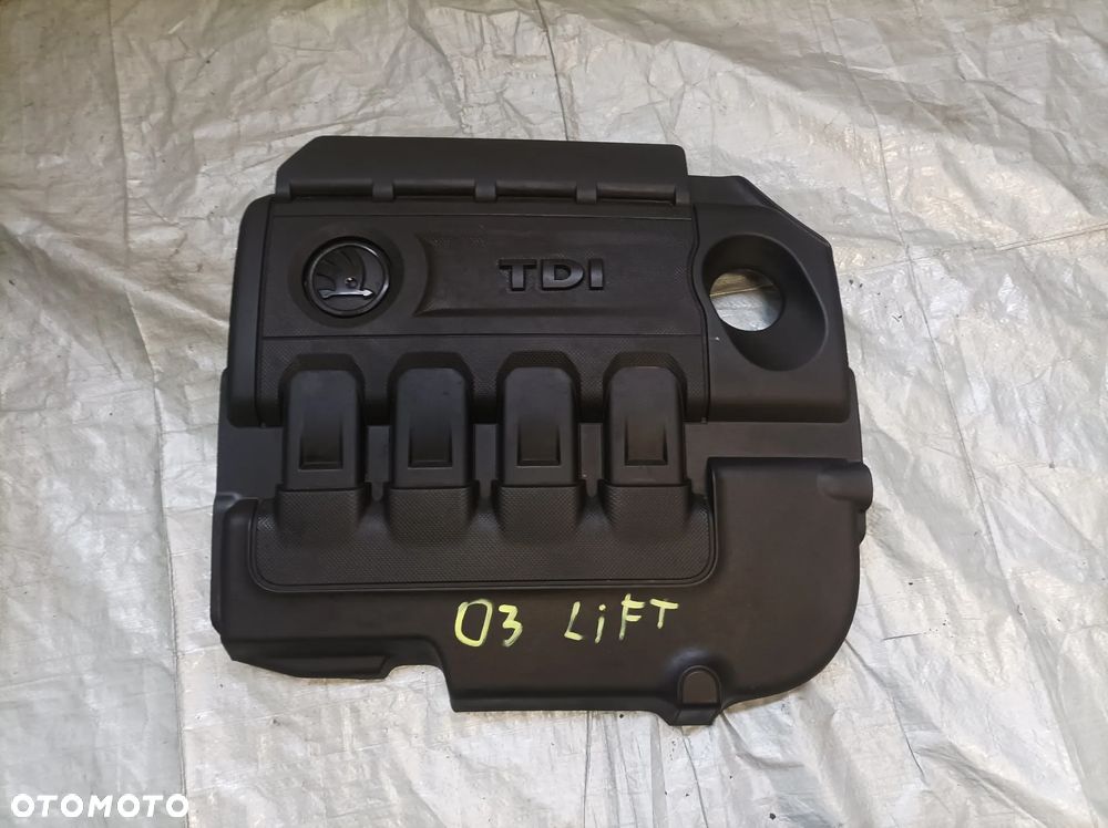Skoda Octavia III lift 2,0 TDI osłona pokrywa silnika 04L103954T - 1