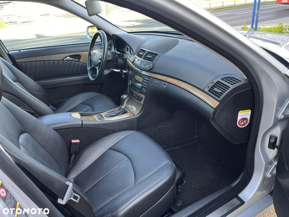Mercedes-Benz Klasa E 280 CDI 4-Matic Avantgarde - 17