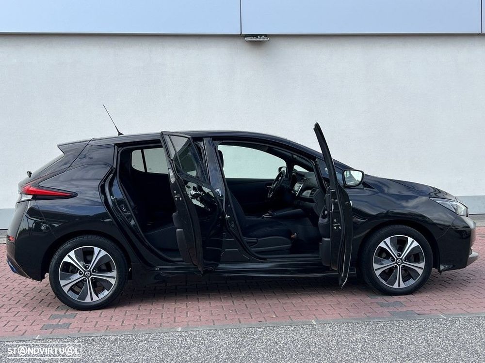 Nissan Leaf N-Connecta Two Tone - 33