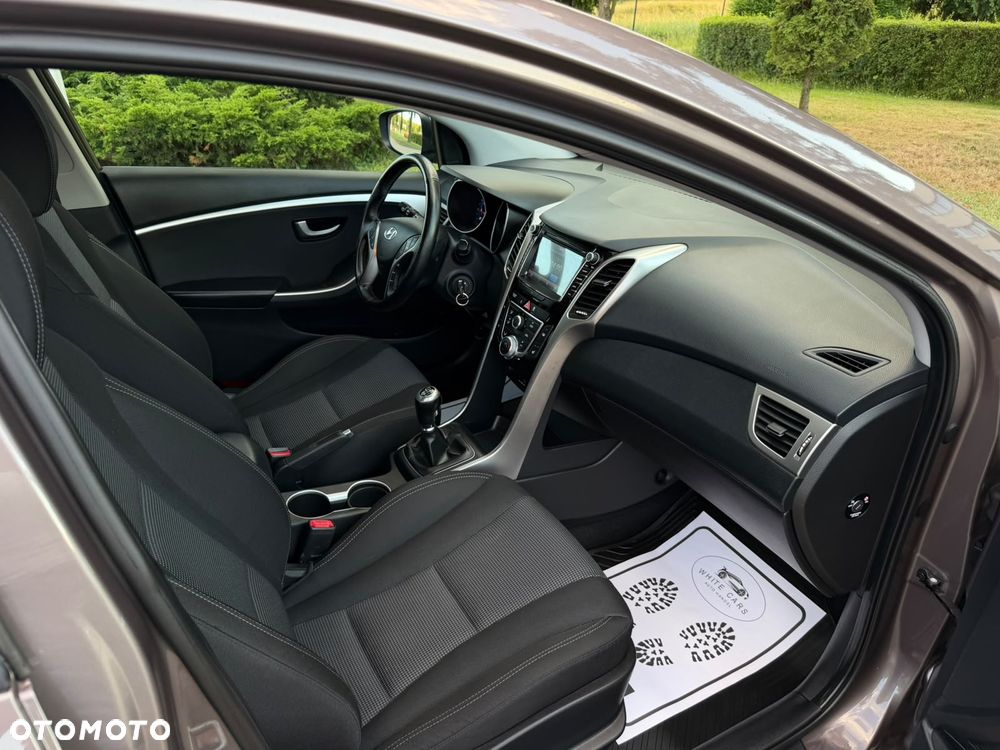 Hyundai i30 1.4 Fifa World Cup Edition - 13