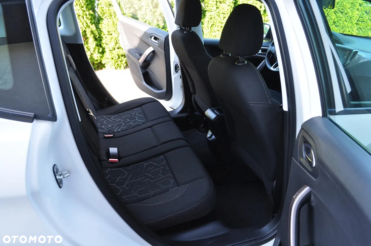 Peugeot 2008 - 9