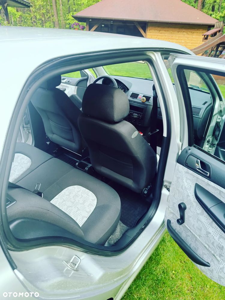 Skoda Fabia 1.2 12V Comfort - 11
