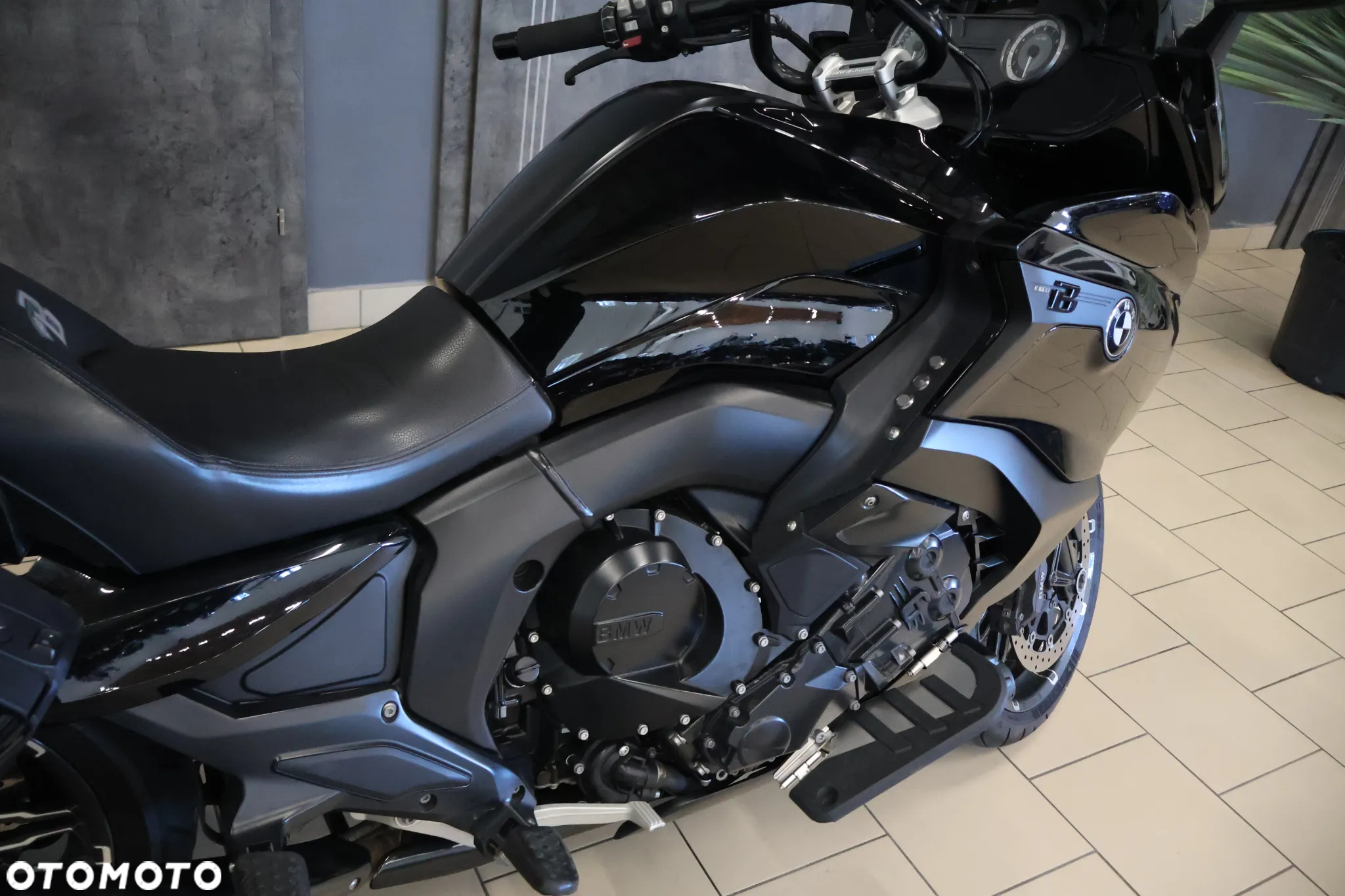BMW K - 13