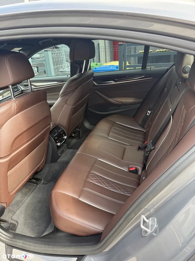 BMW Seria 5 530i xDrive M Sport sport - 10