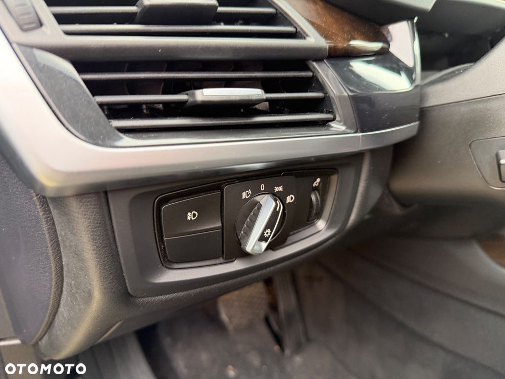 BMW X5 xDrive35i - 18