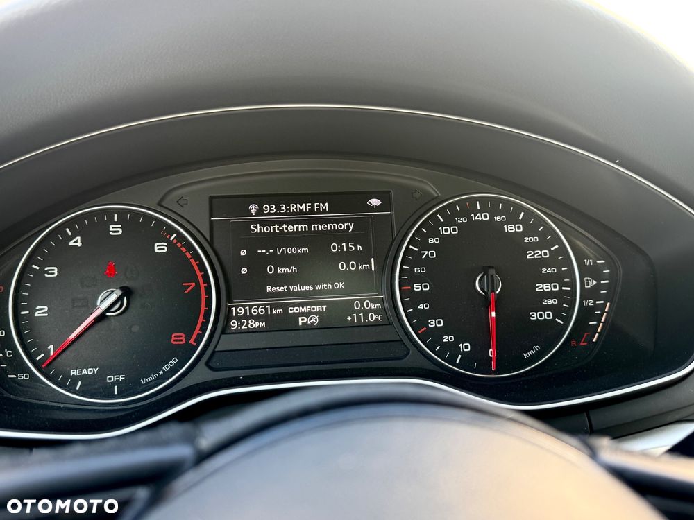 Audi A4 Limousine - 25