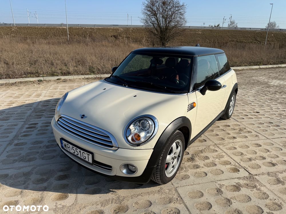 MINI Cooper Standard - 2