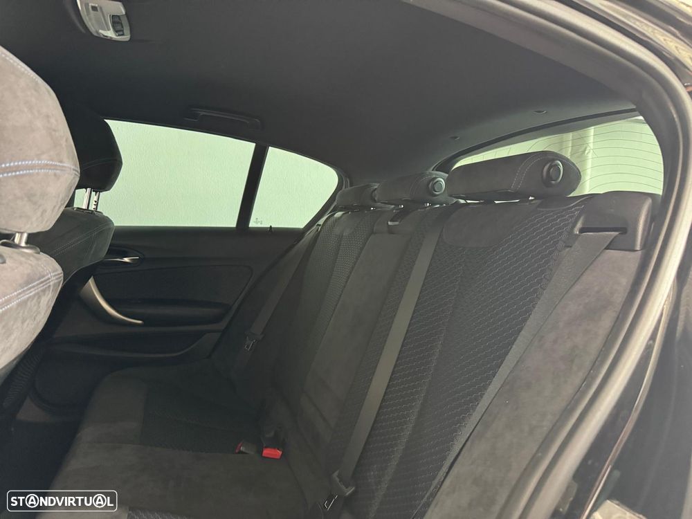 BMW 118 i Pack M - 21