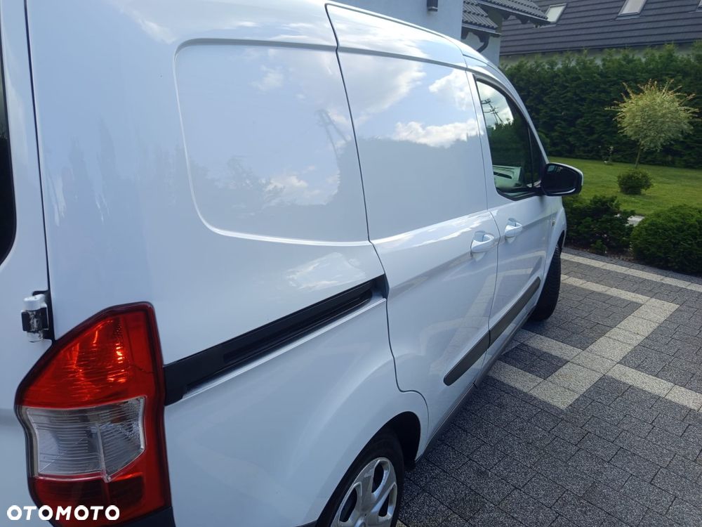 Ford TRANZIT COURIER - 7