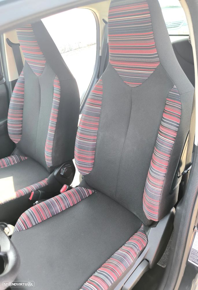 Citroën C1 1.0 VTi Feel S&S - 12