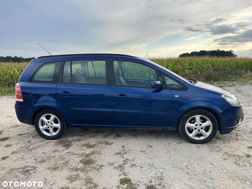 Opel Zafira 1.6 Enjoy - 17