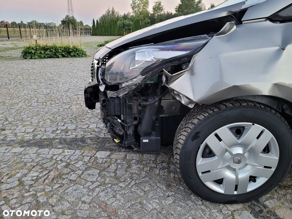 Kia Carens 1.6 GDI Dream Team Edition - 37