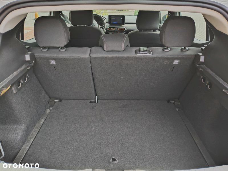 Dacia Sandero - 32