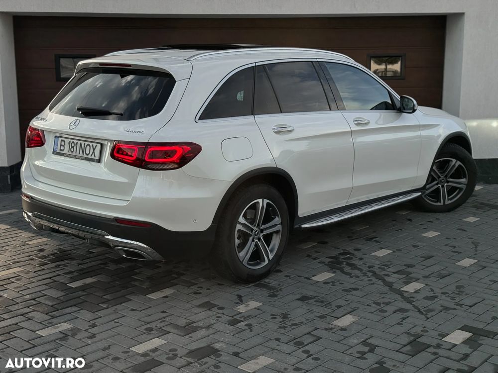 Mercedes-Benz GLC 300 d 4Matic 9G-TRONIC Exclusive - 3