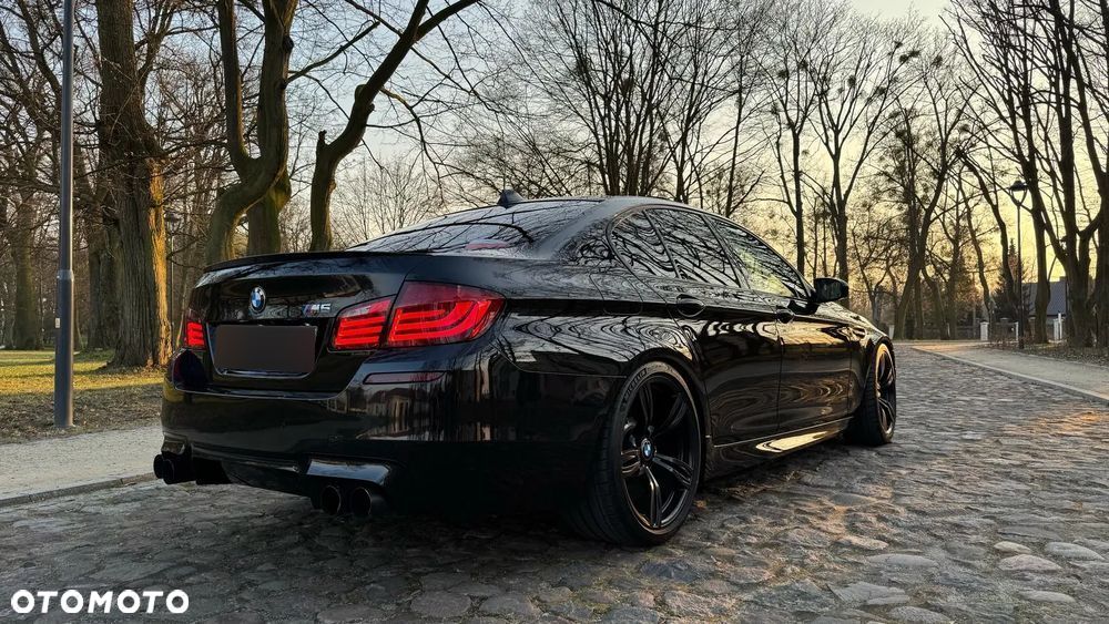 BMW M5 Standard - 1