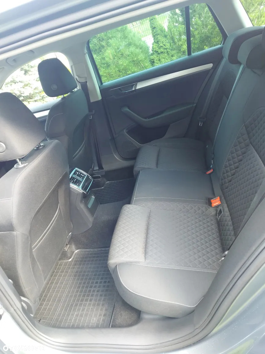 Skoda Superb 2.0 TDI SCR Ambition DSG - 13