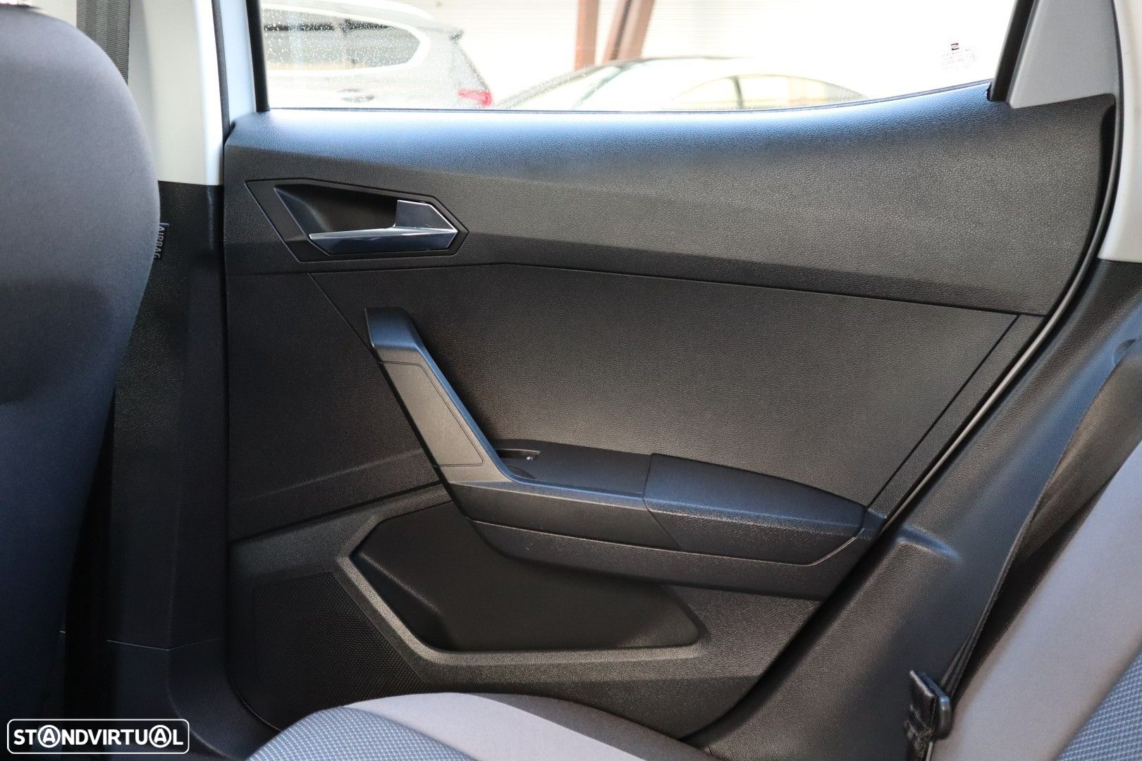 SEAT Arona 1.6 TDI Style - 34