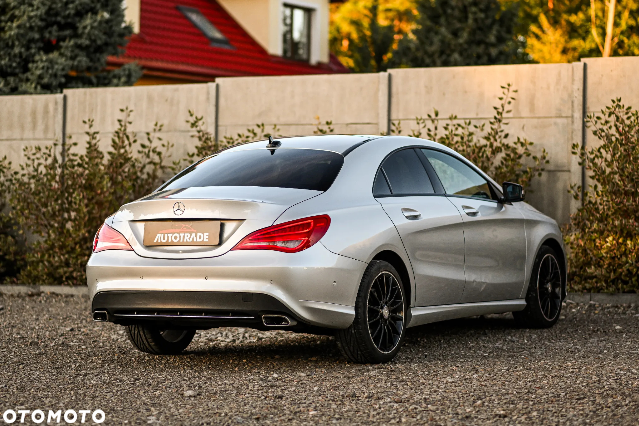 Mercedes-Benz CLA 180 7G-DCT - 13
