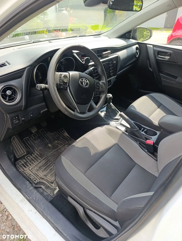 Toyota Auris 1.6 Active - 1