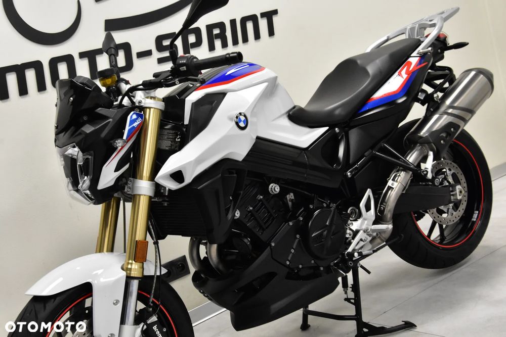 BMW F - 10