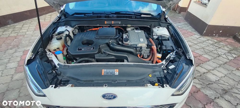 Ford Fusion - 7