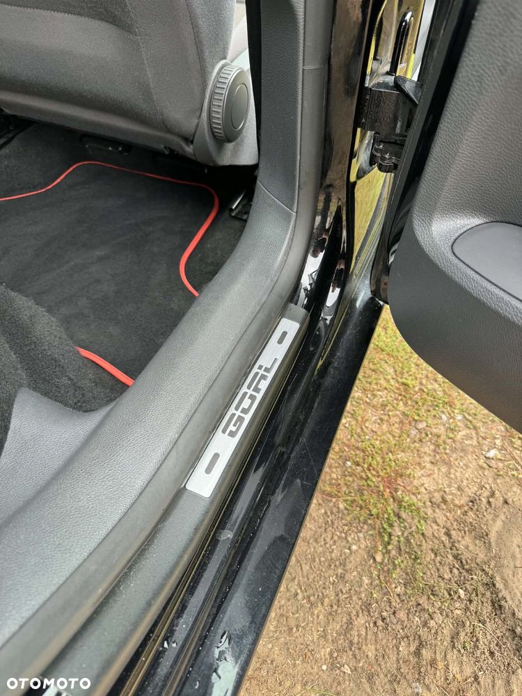 Volkswagen Golf - 14