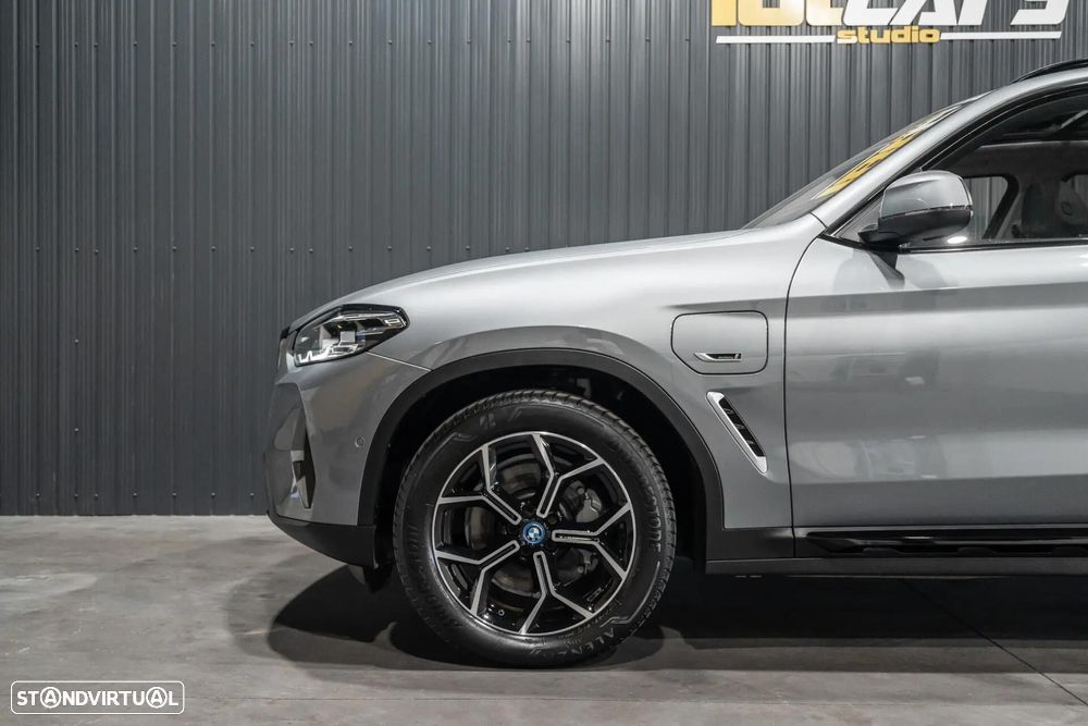 BMW X3 30 e xDrive xLine - 29