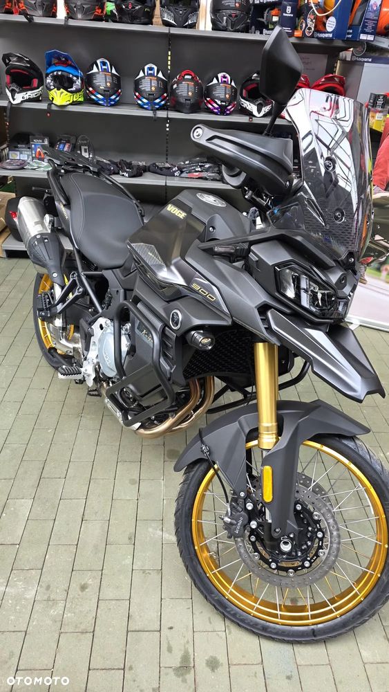 VOGE 900DSX