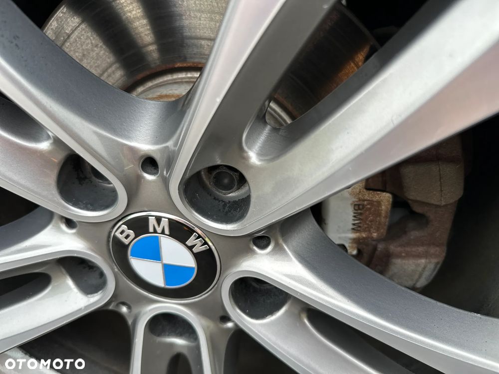 BMW Seria 3 - 23