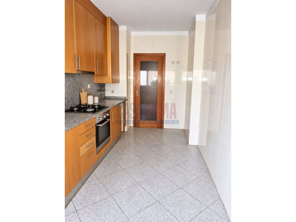 Apartamento T2 na Trofa | Localização Privilegiada - Grande imagem: 2/15