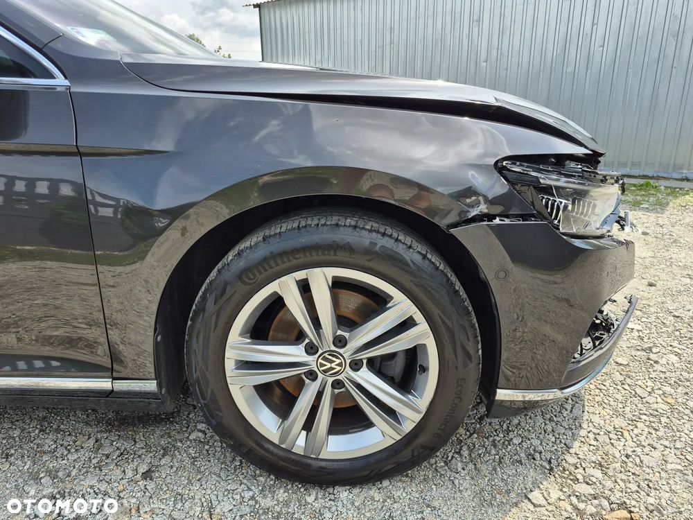 Volkswagen Passat 1.5 TSI EVO Elegance DSG - 36