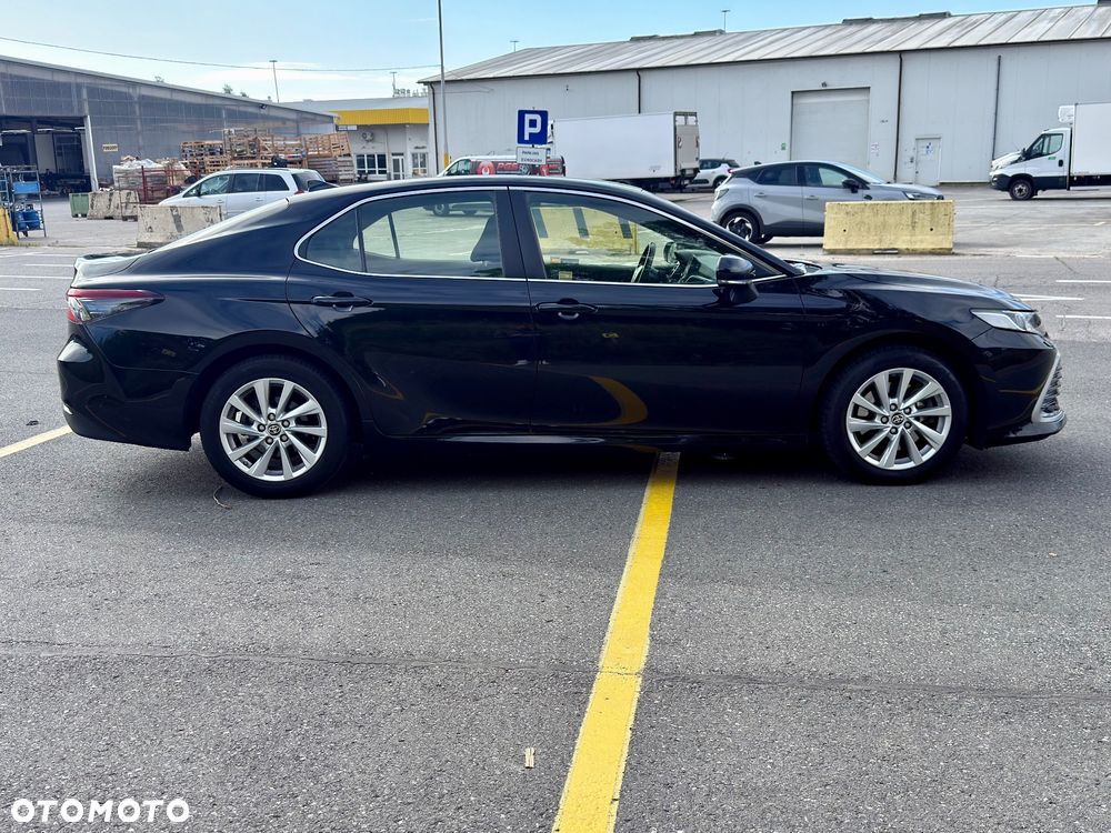Toyota Camry 2.5 Hybrid Comfort CVT - 12