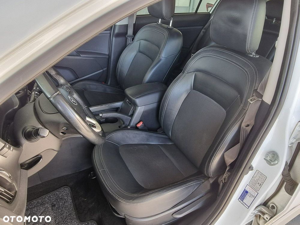 Kia Sportage 2,0 CRDI AWD Spirit - 14