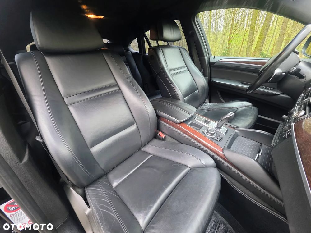 BMW X6 - 24