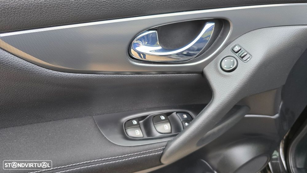 Nissan Qashqai 1.6 dCi Tekna Xtronic - 9