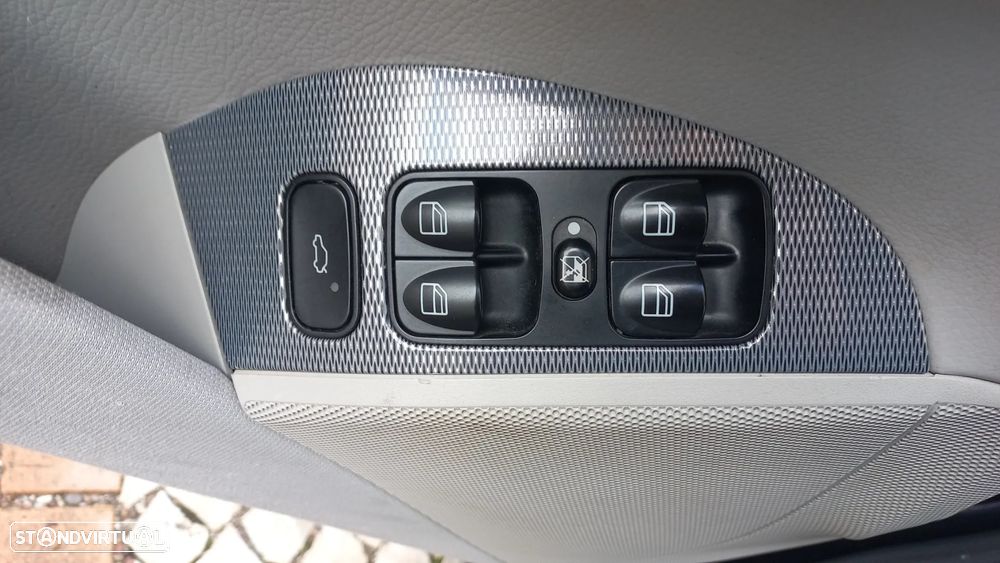 Mercedes-Benz CLK 200 K Avantgarde Aut. - 14