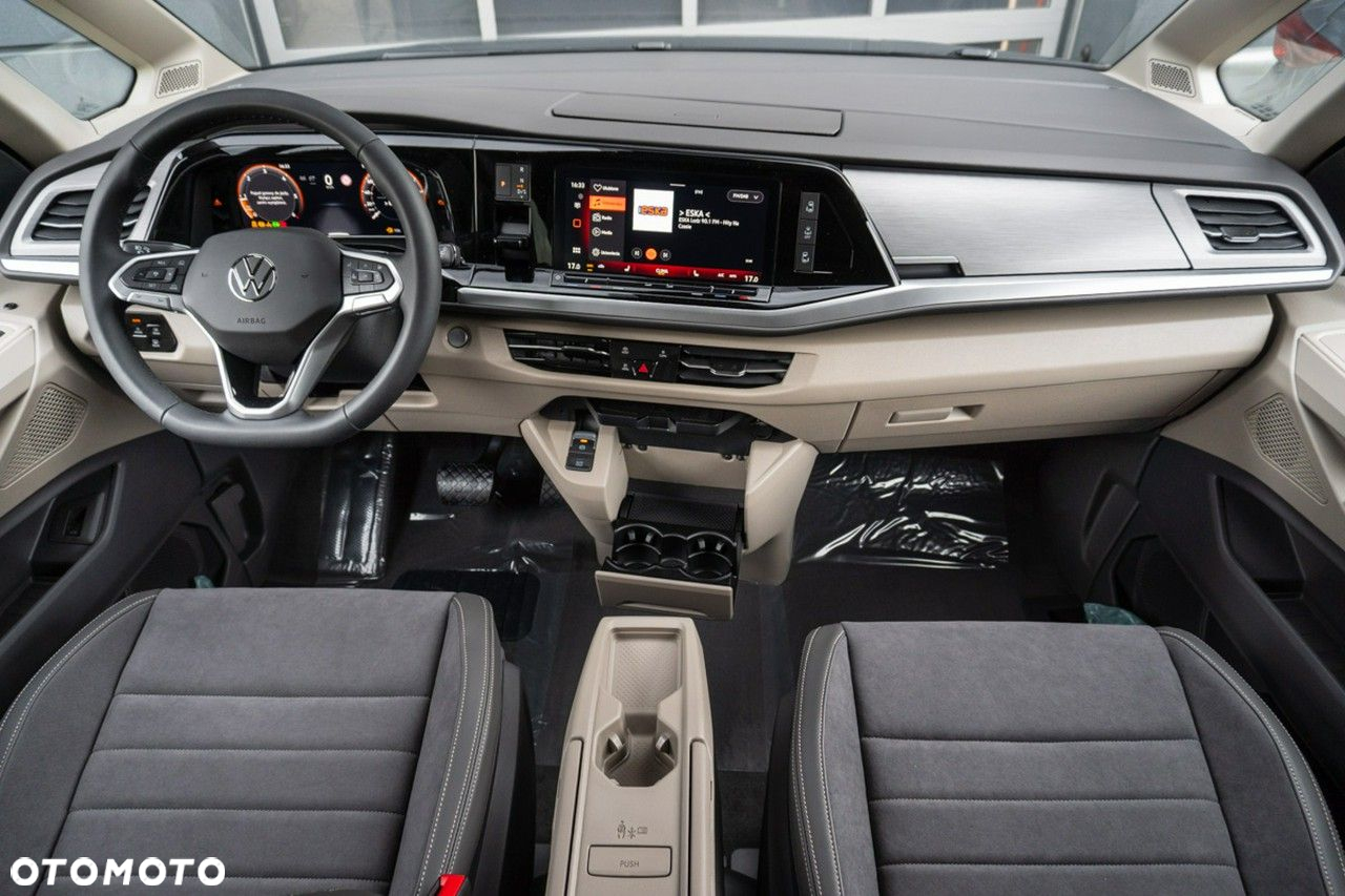 Volkswagen Multivan - 16