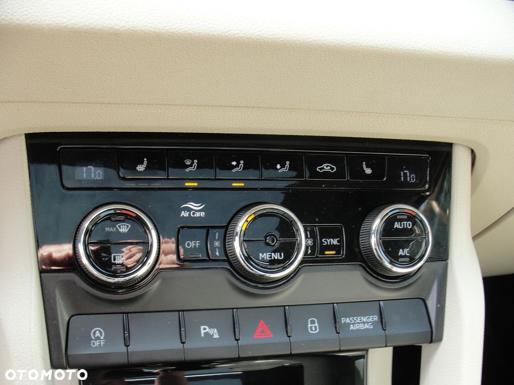 Skoda Karoq 2.0 TDI SCR 4x4 Ambition DSG - 18