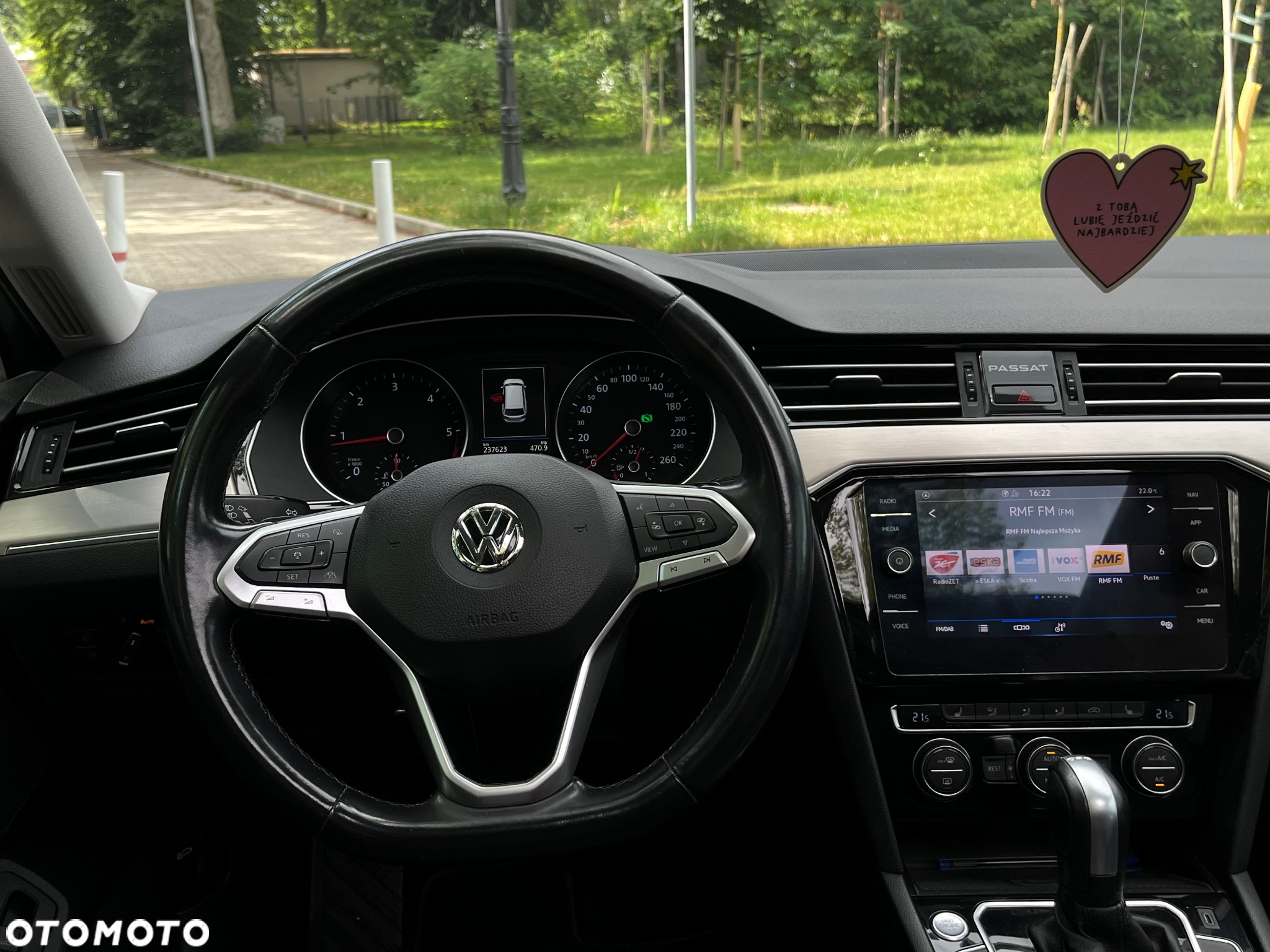 Volkswagen Passat 2.0 TDI BMT Highline DSG - 29