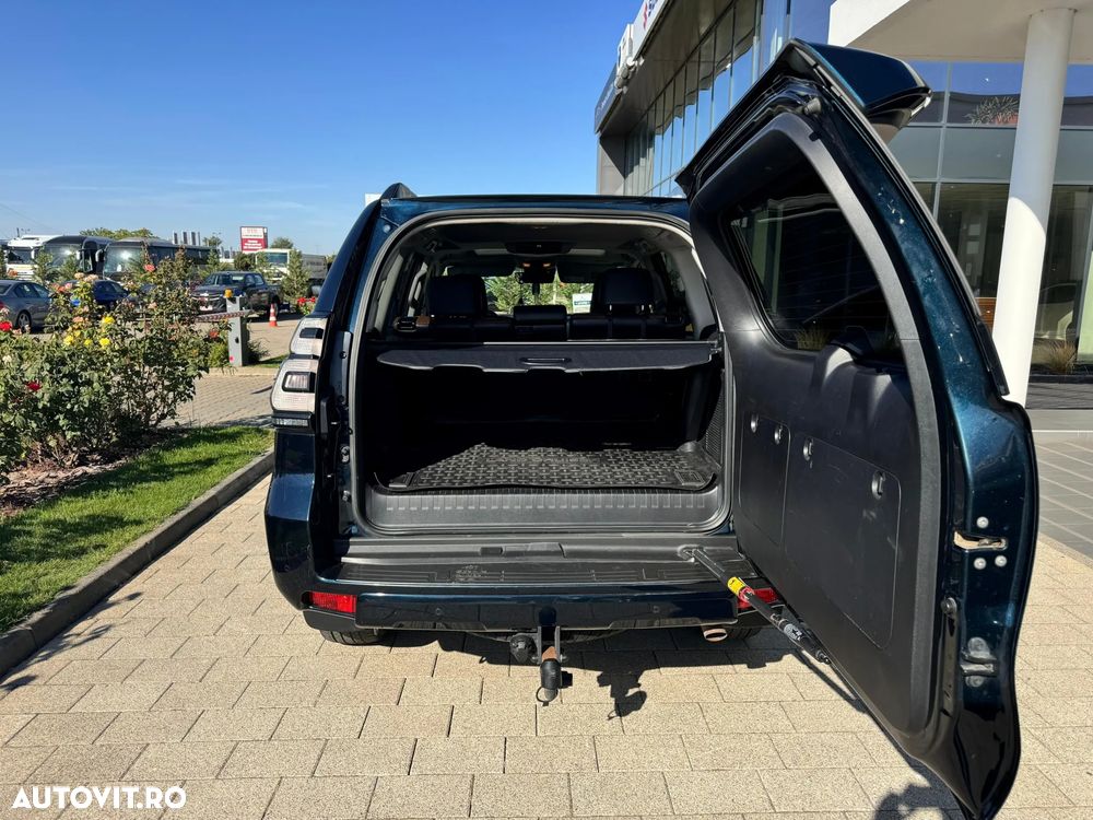 Toyota Land Cruiser 2.8l D-4D 204 CP A/T Luxury Black Matte Edition - 25