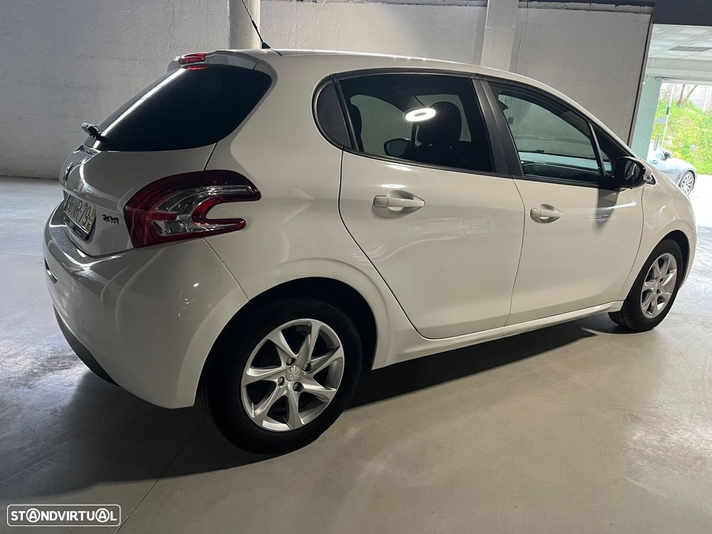 Peugeot 208 1.2 PureTech Allure - 9