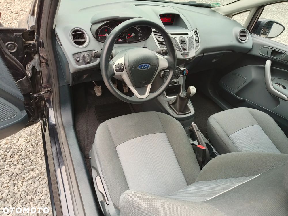 Ford Fiesta 1.25 Platinium X - 9
